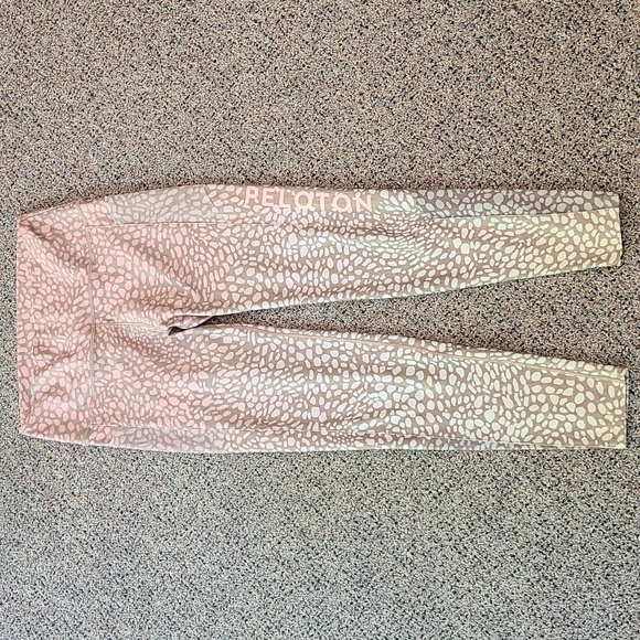 Peloton WITH Riverstone XL leggings - Picture 2 of 6